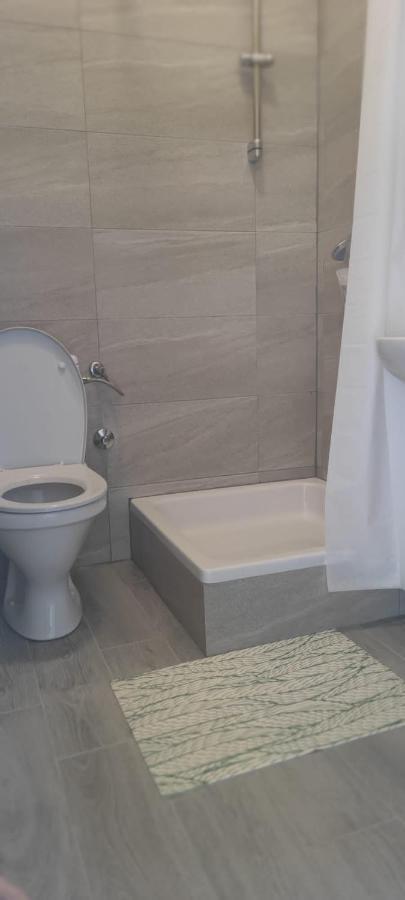 Val Apartmani, Stara Novalja Luaran gambar