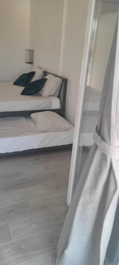Val Apartmani, Stara Novalja Luaran gambar