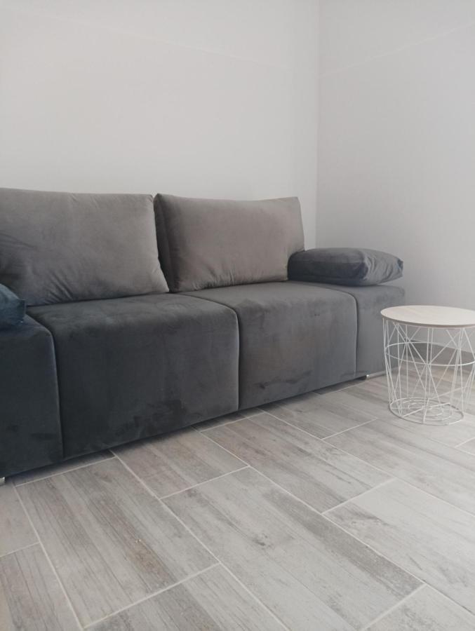 Val Apartmani, Stara Novalja Luaran gambar