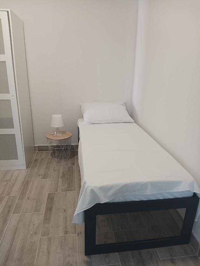 Val Apartmani, Stara Novalja Luaran gambar