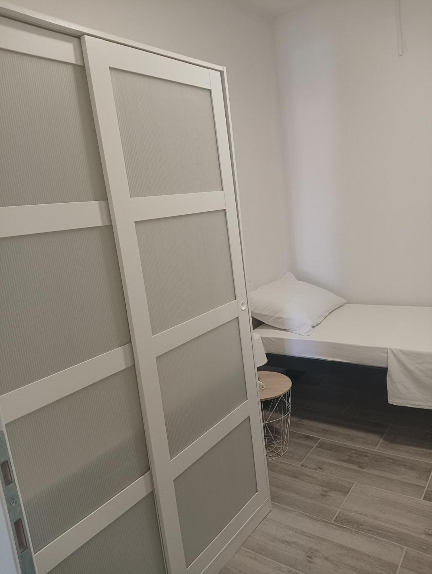 Val Apartmani, Stara Novalja Luaran gambar