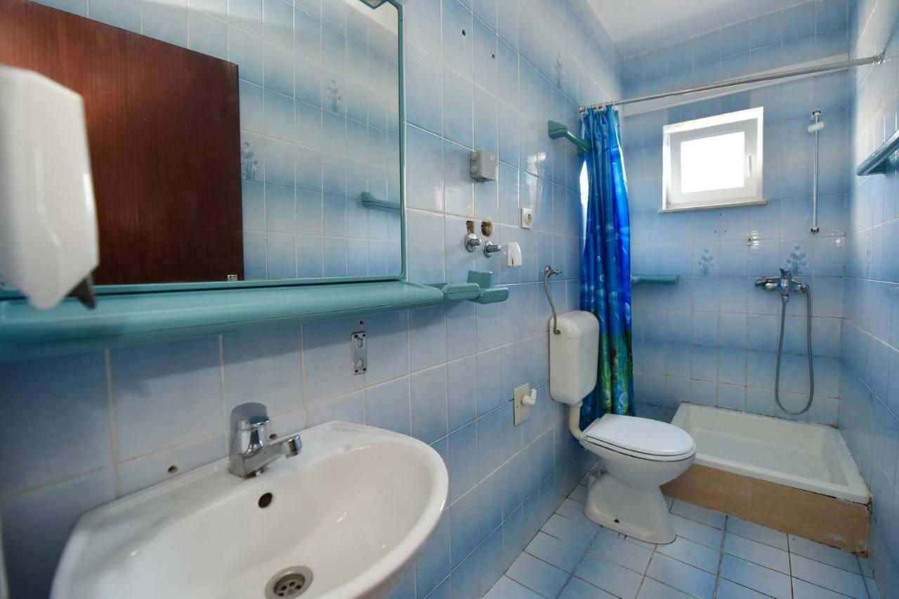 Val Apartmani, Stara Novalja Luaran gambar
