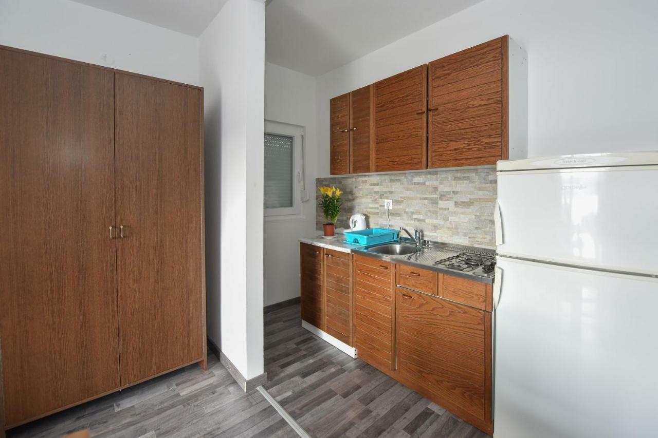 Val Apartmani, Stara Novalja Luaran gambar