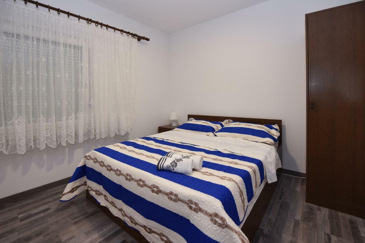 Val Apartmani, Stara Novalja Luaran gambar