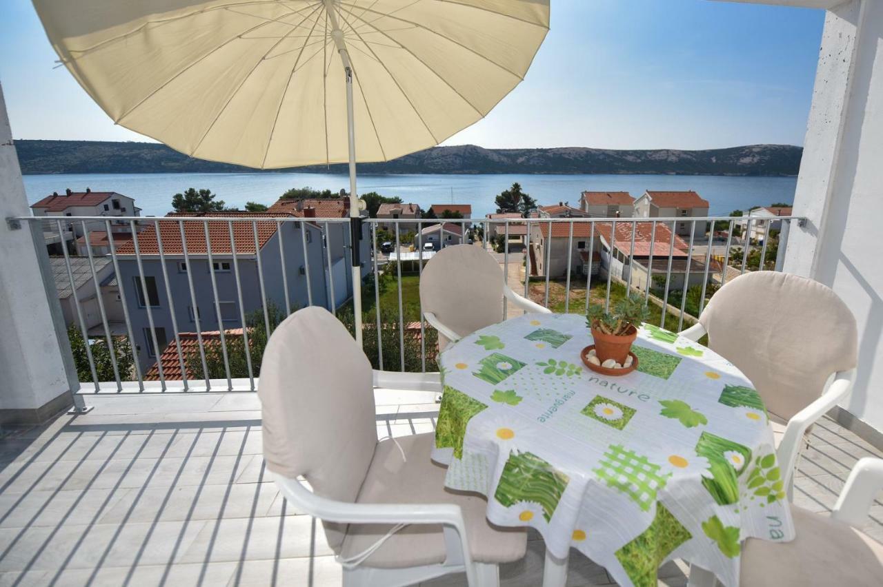 Val Apartmani, Stara Novalja Luaran gambar