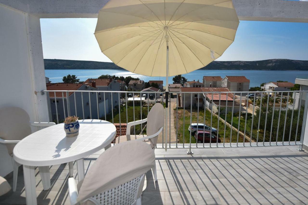 Val Apartmani, Stara Novalja Luaran gambar